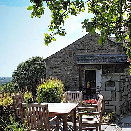 Mason's Arms Bowland Bridge