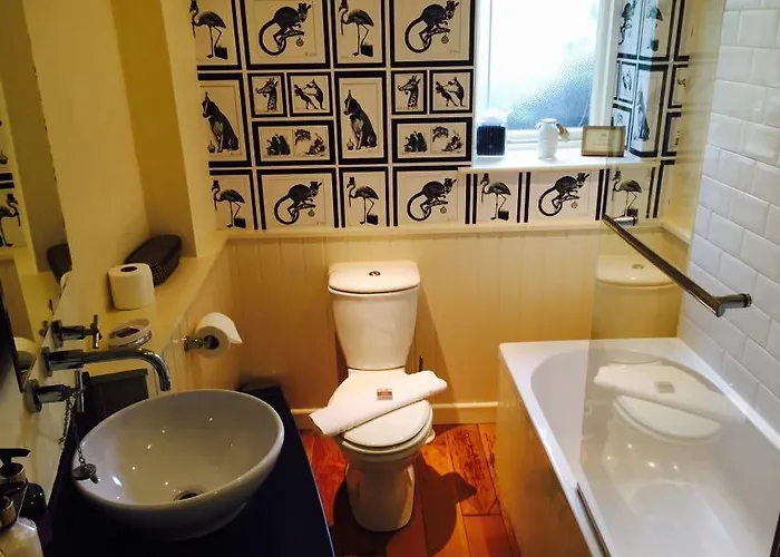 Mason's Arms * Bowland Bridge