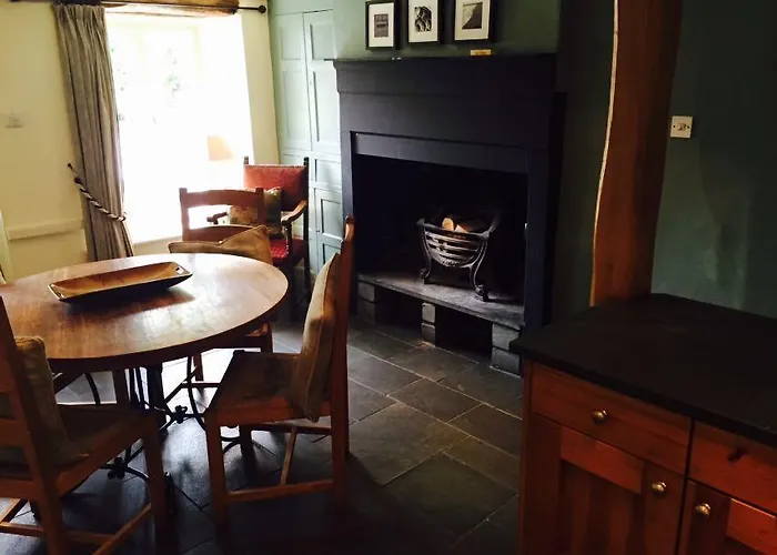 Mason's Arms Hotel *