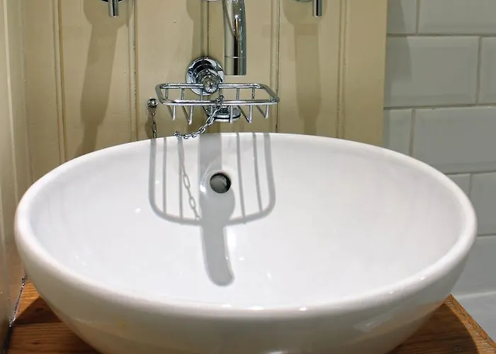 Mason's Arms Hotel *