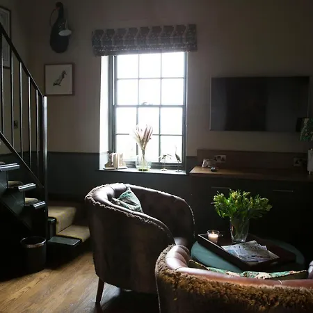 Mason's Arms * Bowland Bridge