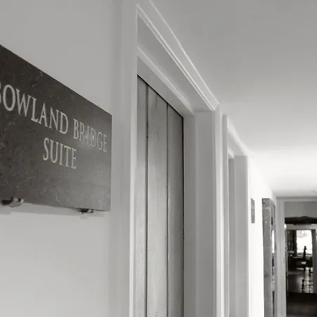 Mason's Arms * Bowland Bridge